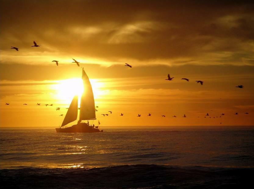 Sunset_SailBoat