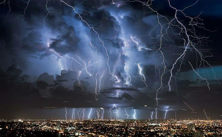 lightning-over-Miami