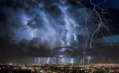 lightning-over-Miami