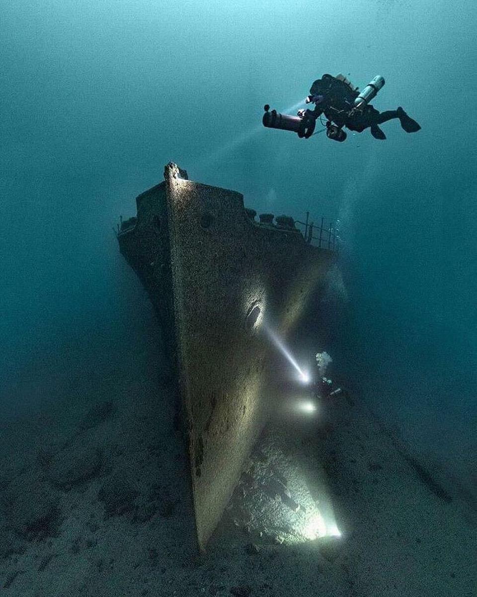 Wreck-Diving